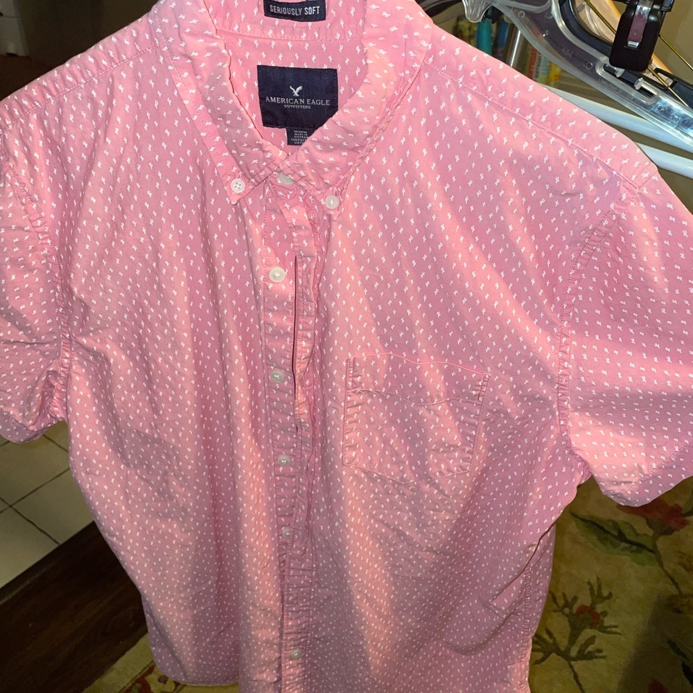 American Eagle shirt